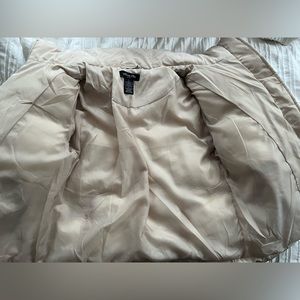 Francesca’s beige puffer jacket size S